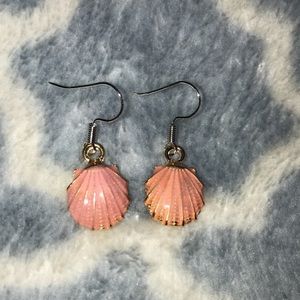 Shell earrings